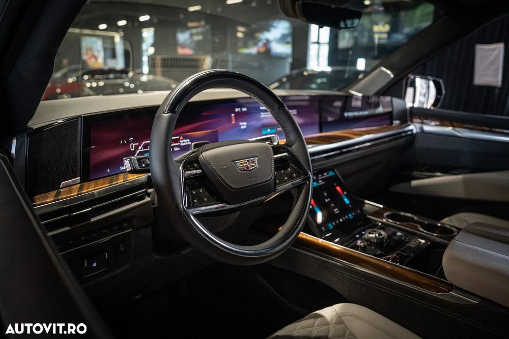 Cadillac Escalade - 39
