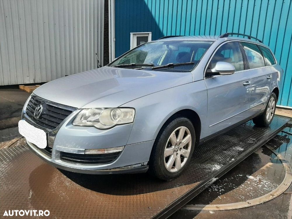 Aripa stanga spate Volkswagen Passat B6 2007 Break 2.0 TDI - 5