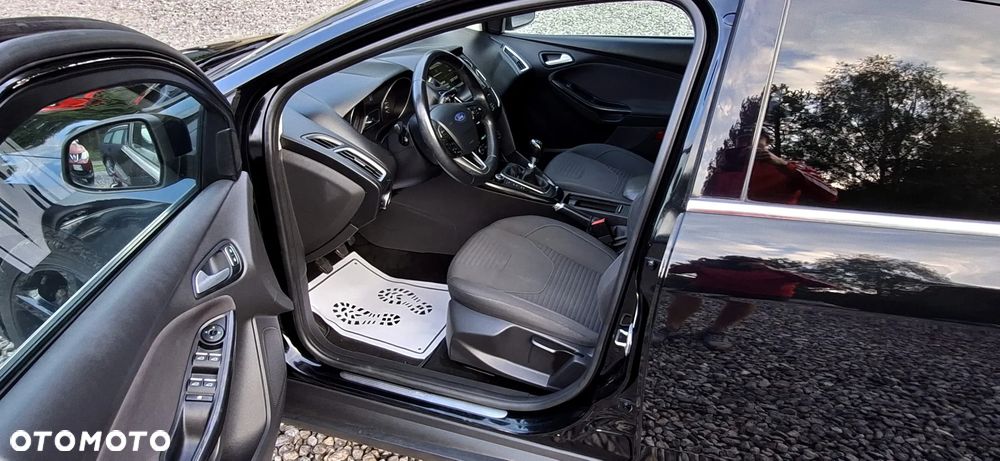 Ford Focus 2.0 TDCi Titanium ASS - 13