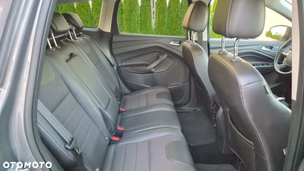 Ford Kuga 2.0 TDCi 4x4 Titanium - 19