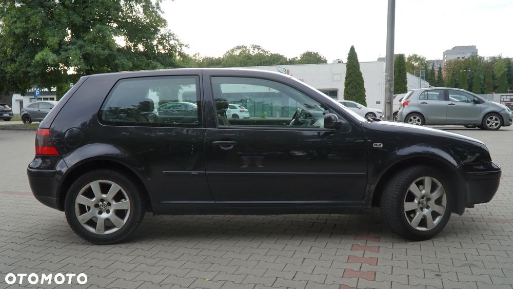 Volkswagen Golf 1.9 TDI Basis - 4