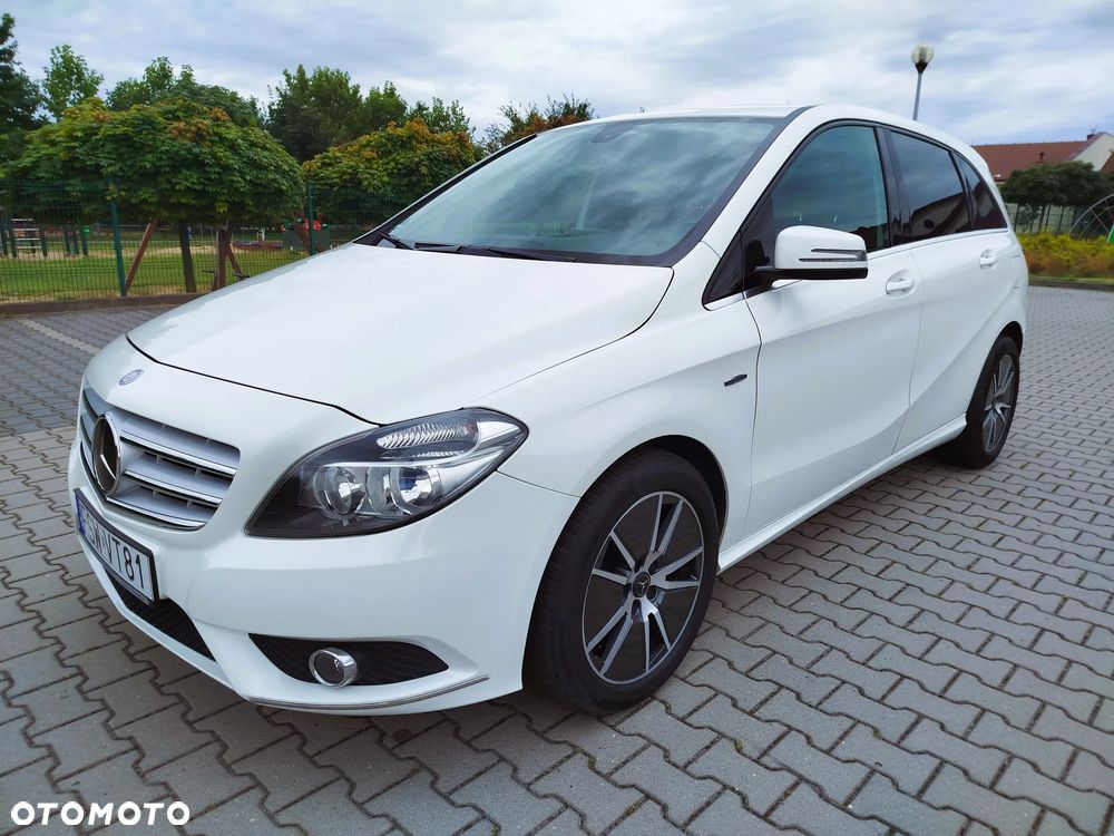 Mercedes-Benz Klasa B 180 CDI (BlueEFFICIENCY) - 3