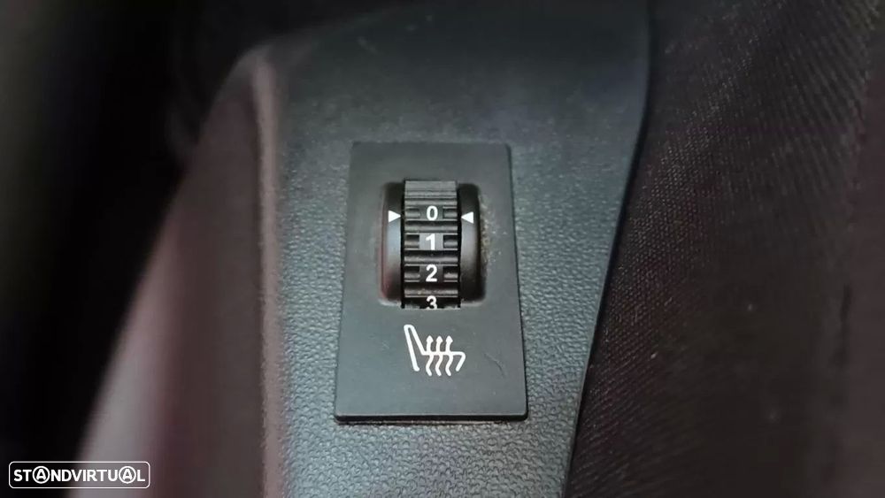Peugeot 2008 1.2 PureTech Allure - 50