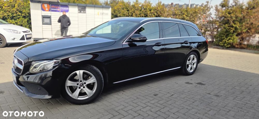 Mercedes-Benz Klasa E 220 d 9G-TRONIC - 18