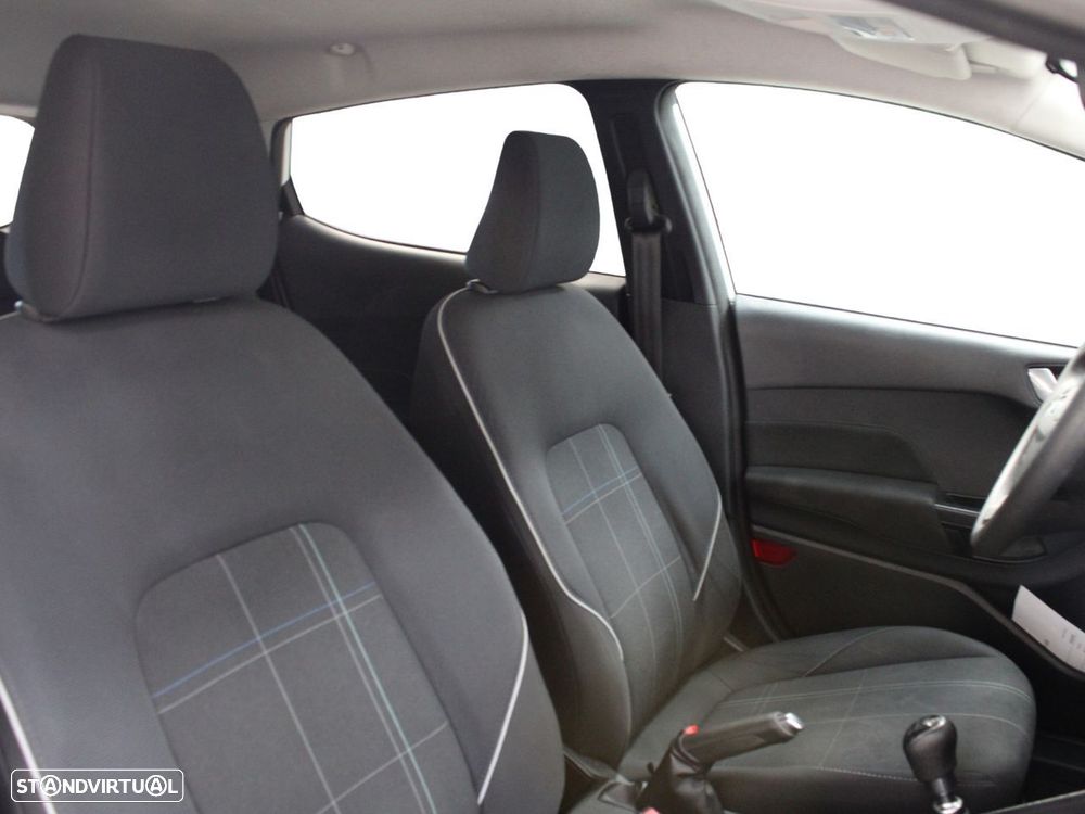 Ford Fiesta 1.5 TDCi Business - 14
