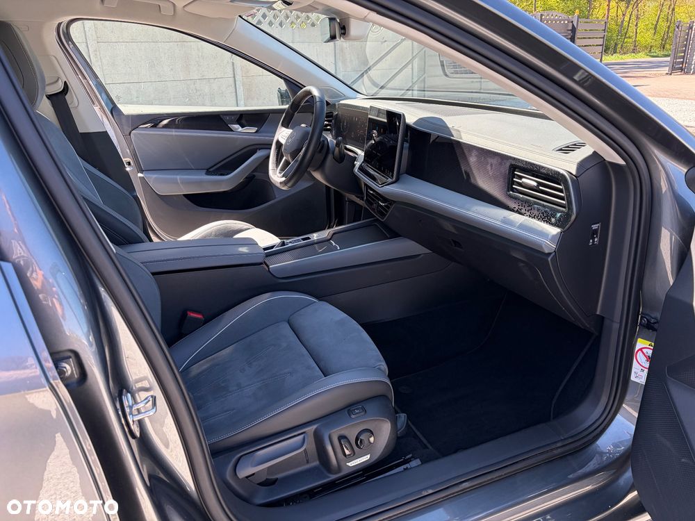 Volkswagen Passat 2.0 TDI SCR DSG Business - 30