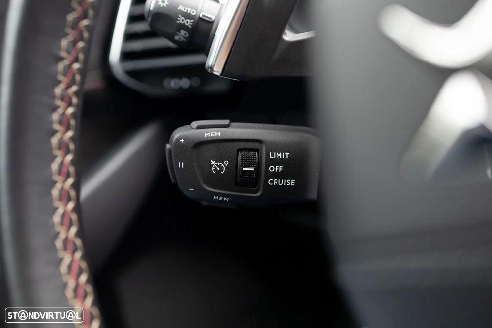 DS DS7 Crossback E-Tense Performance Line EAT8 - 37