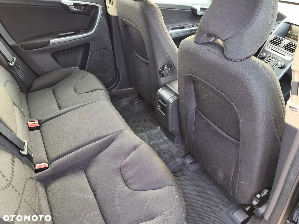 Volvo XC 60 D3 Base - 17