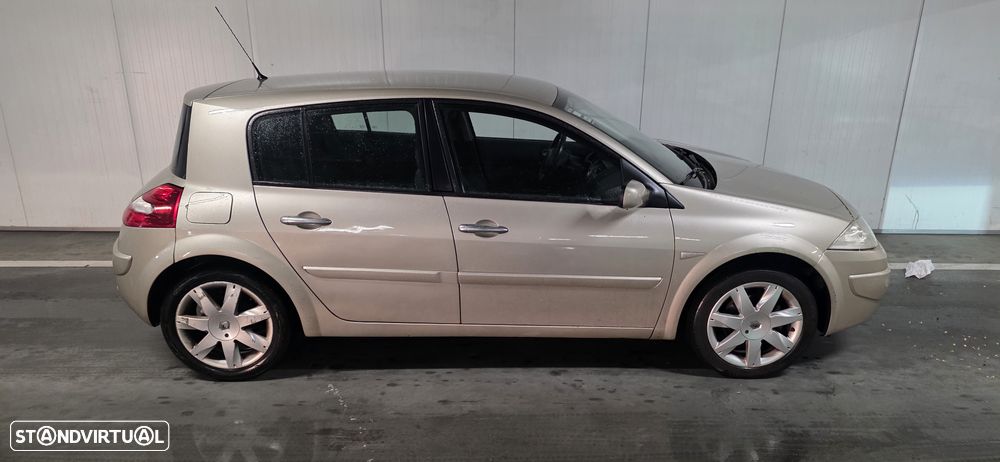 Renault Mégane 1.5 dCi Dynamique Luxe - 34