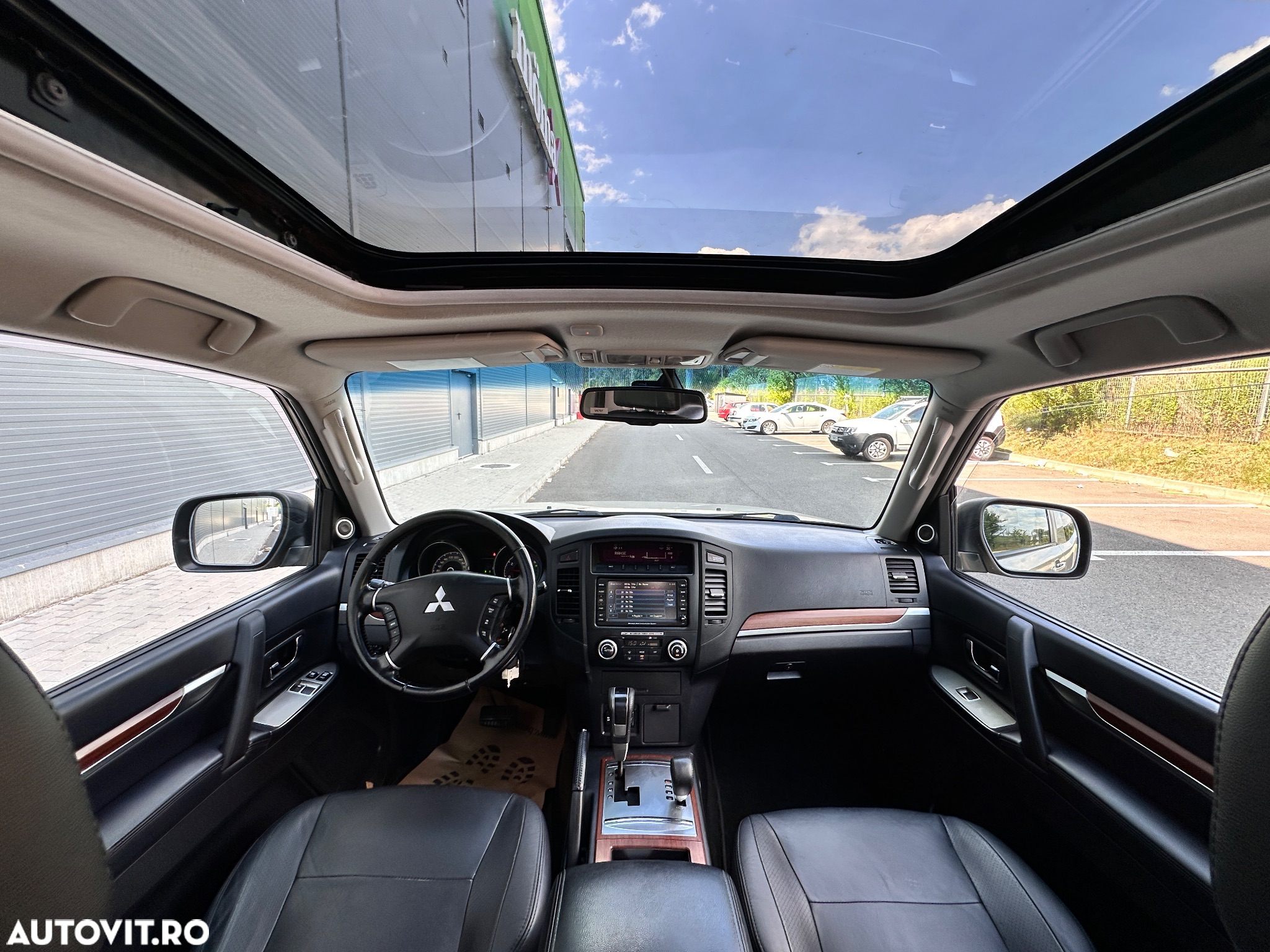 Mitsubishi Pajero 3.2 DI-D Automatik Limited Edition - 25