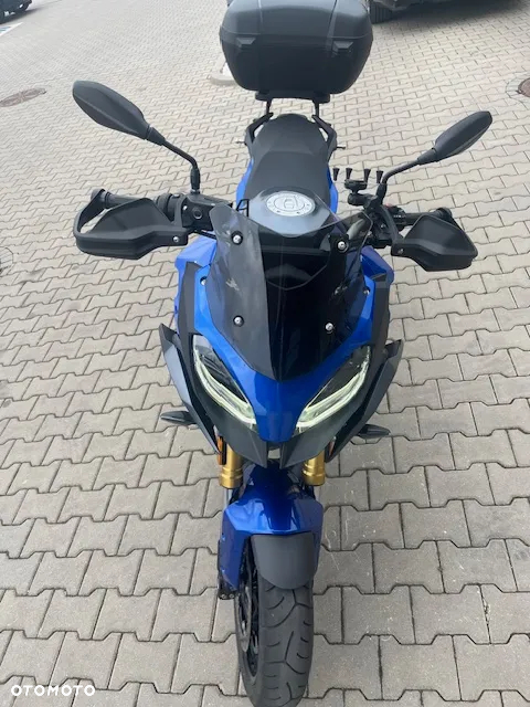 BMW XR - 3