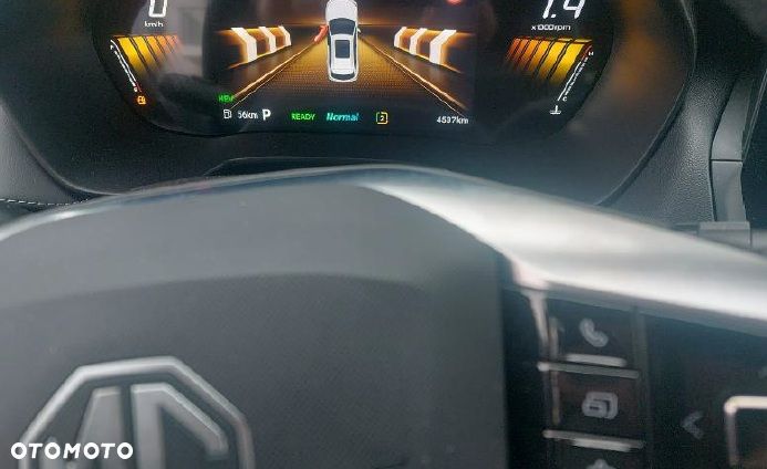 MG ZS 1.5 HEV+ Exclusive - 4