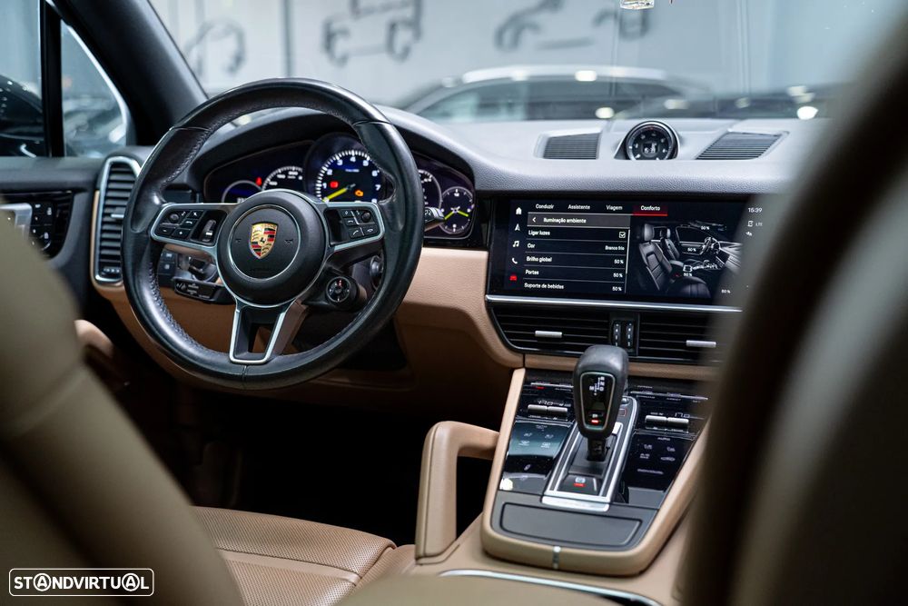 Porsche Cayenne - 9