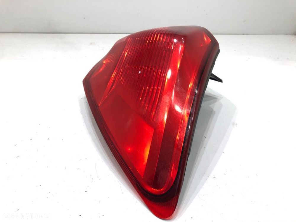 LAMPA PRAWY TYŁ  NISSAN QASHQAI / QASHQAI +2 I (J10, NJ10, JJ10E) 2006 - 2014 2.0 dCi 110 kW [150 - 3