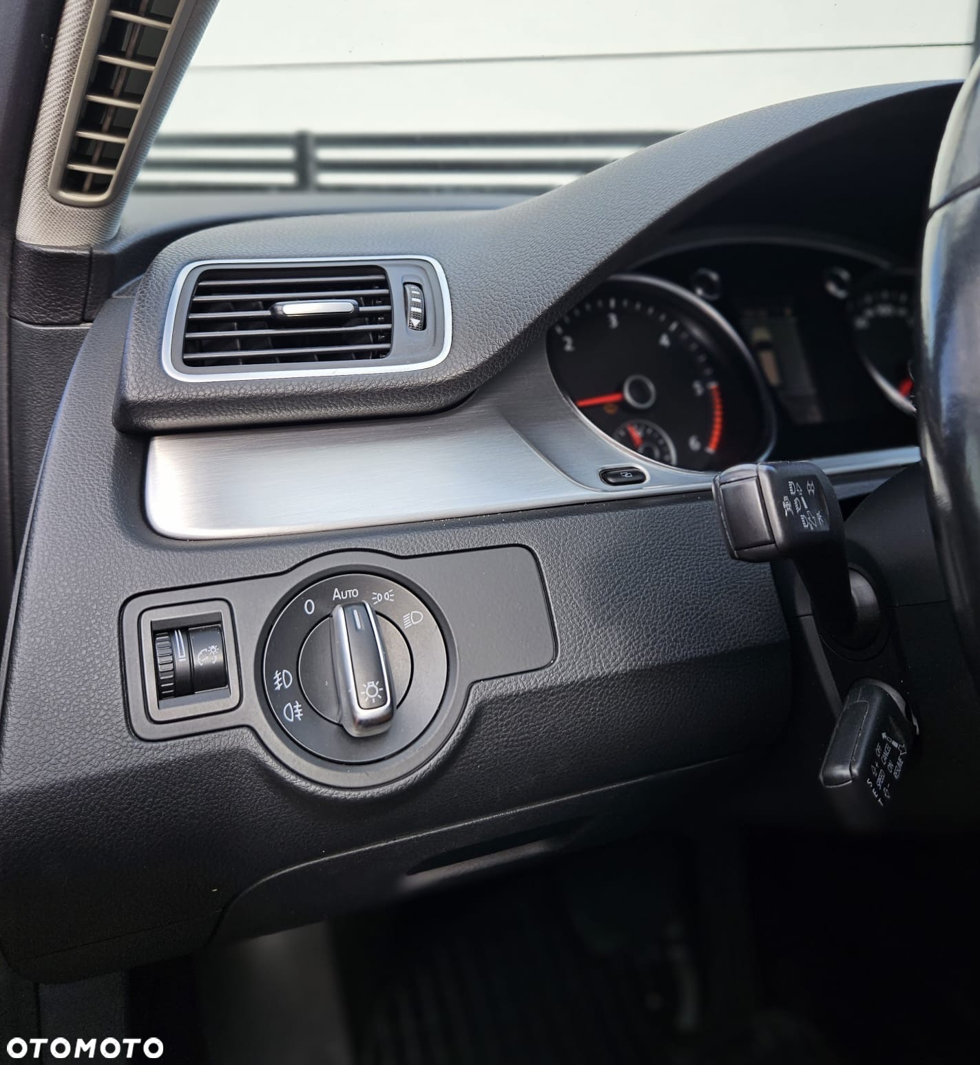 Volkswagen Passat 2.0 TDI Highline DSG - 33