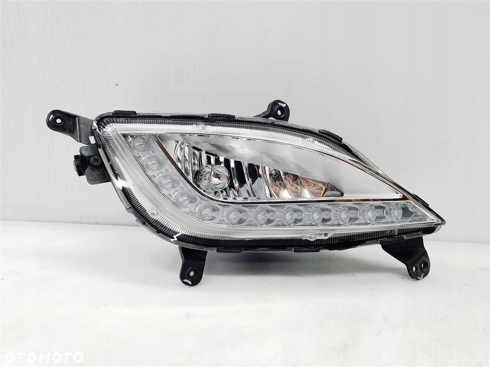 HYUNDAI i30 II 13r PRAWE ŚWIATŁO JAZDY DZIENNEJ LED DRL HALOGEN ORY - 1