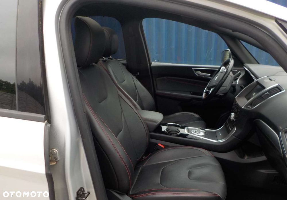 Ford S-Max - 14