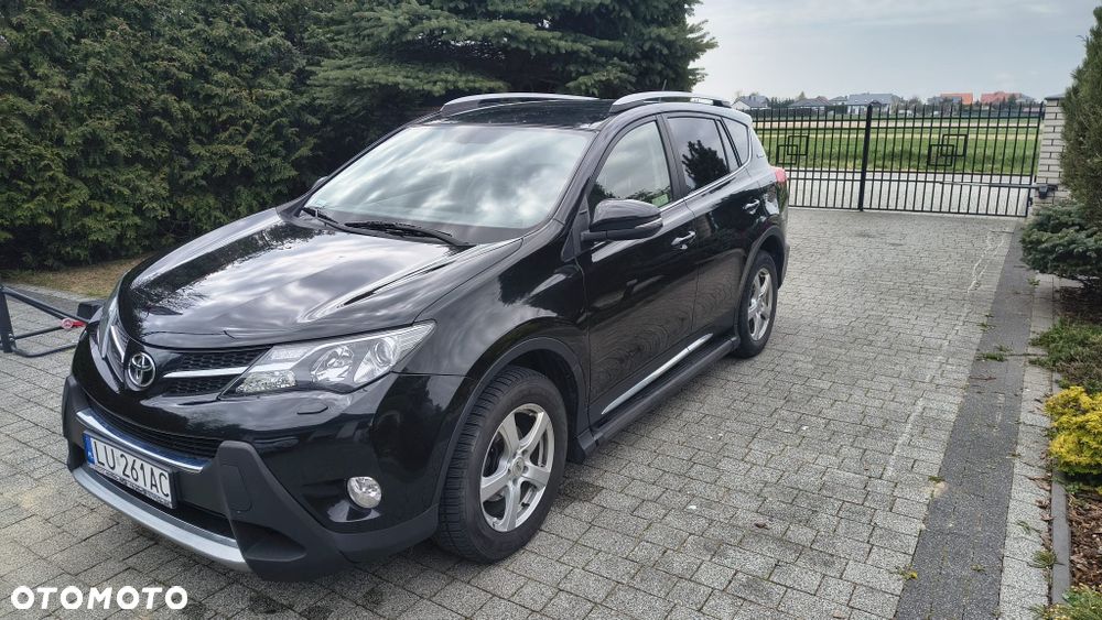 Toyota RAV4 - 1