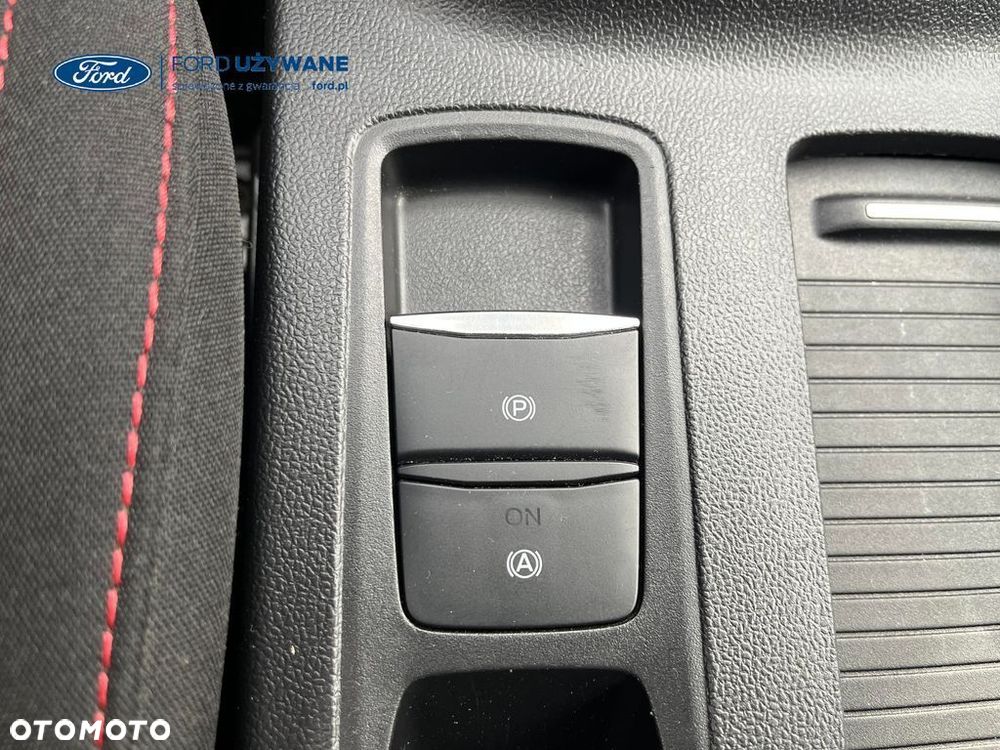 Ford Focus 1.0 EcoBoost mHEV ST-Line X - 25