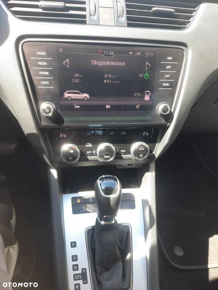 Skoda Octavia 1.6 TDI DSG Ambition - 9