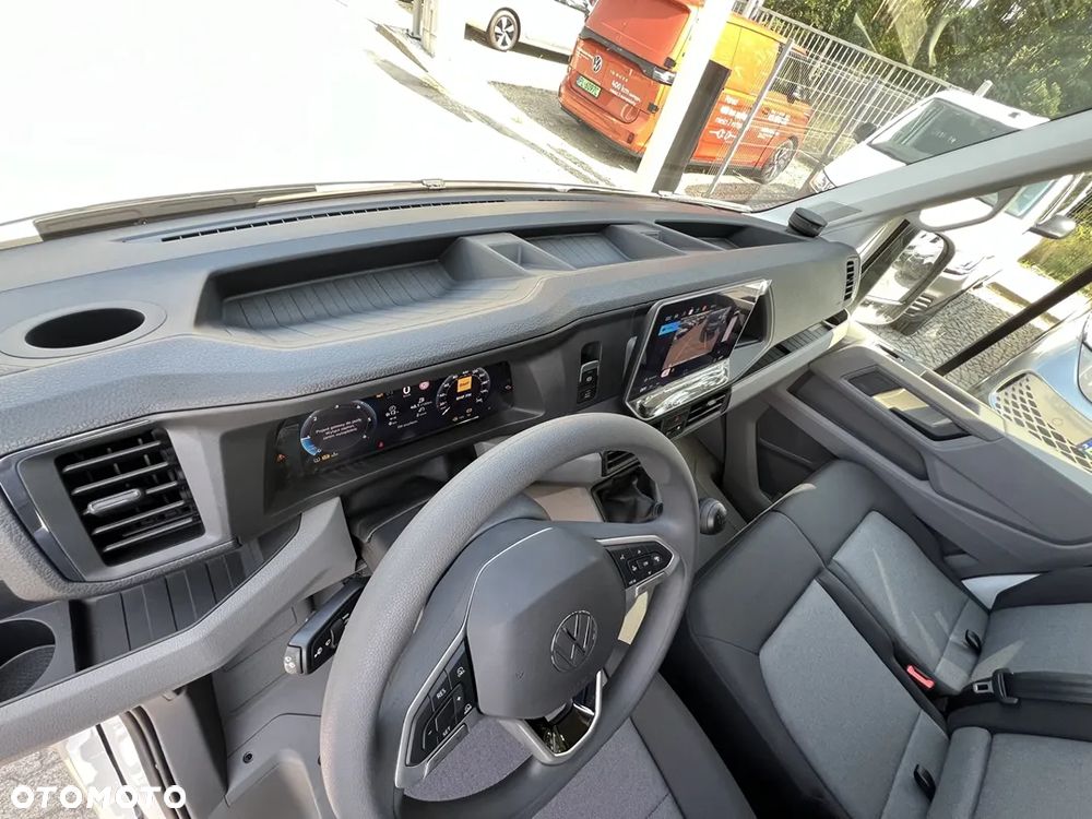 Volkswagen Crafter - 11