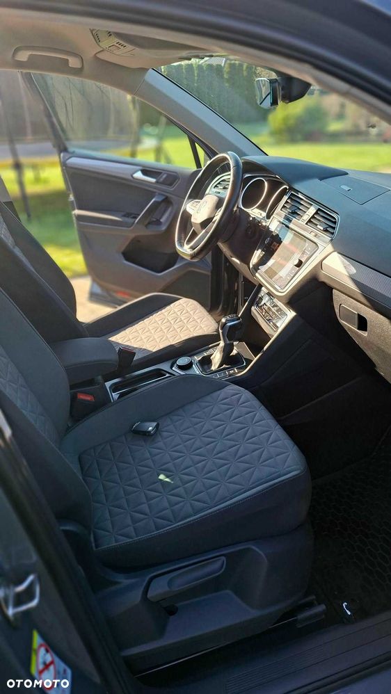 Volkswagen Tiguan - 3