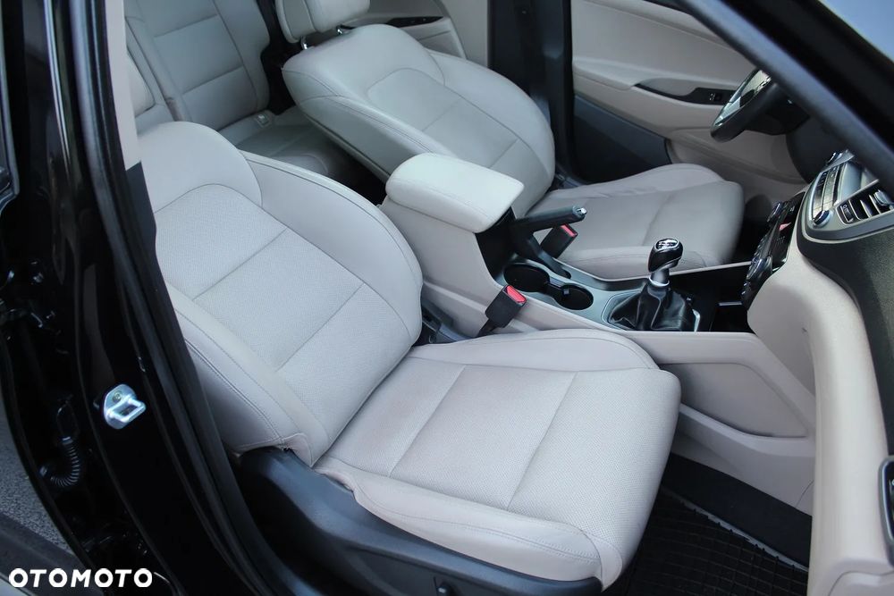 Hyundai Tucson 1.6 T-GDI GO 2WD - 31