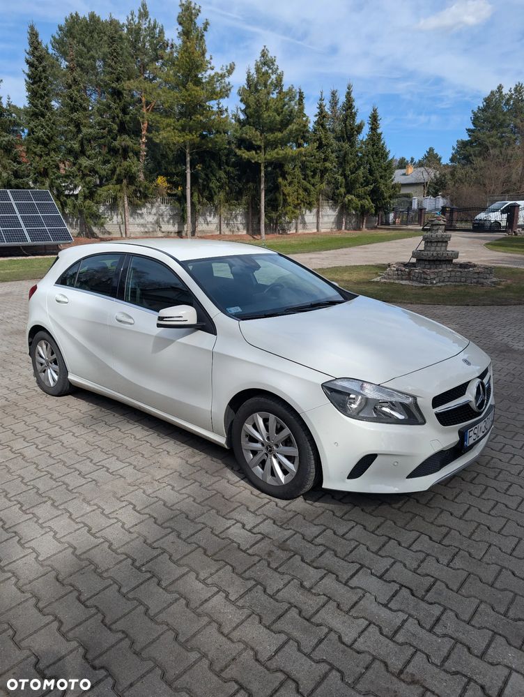 Mercedes-Benz Klasa A 180 7G-DCT - 3