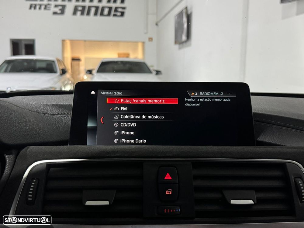 BMW 330 e iPerformance Pack M - 18