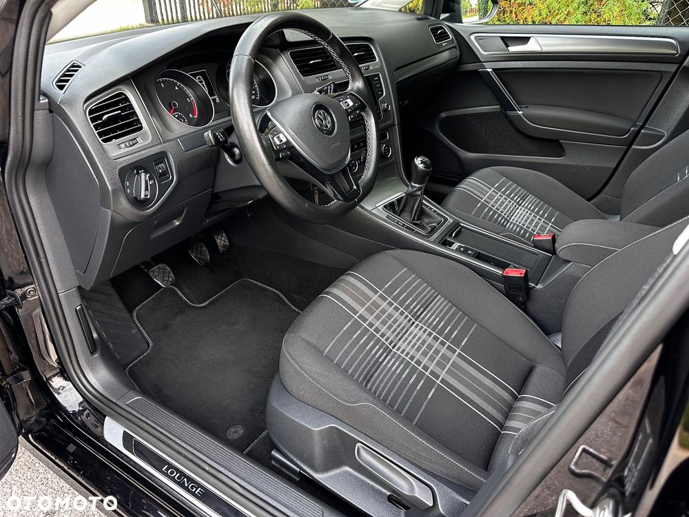 Volkswagen Golf 2.0 TDI BlueMotion Technology Lounge - 18