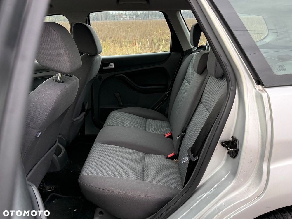 Ford Focus 1.8 TDCi Ambiente - 13