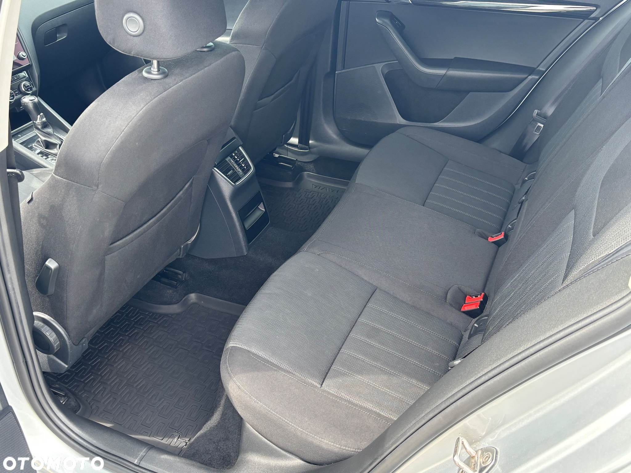 Skoda Octavia 2.0 TDI Style DSG - 10