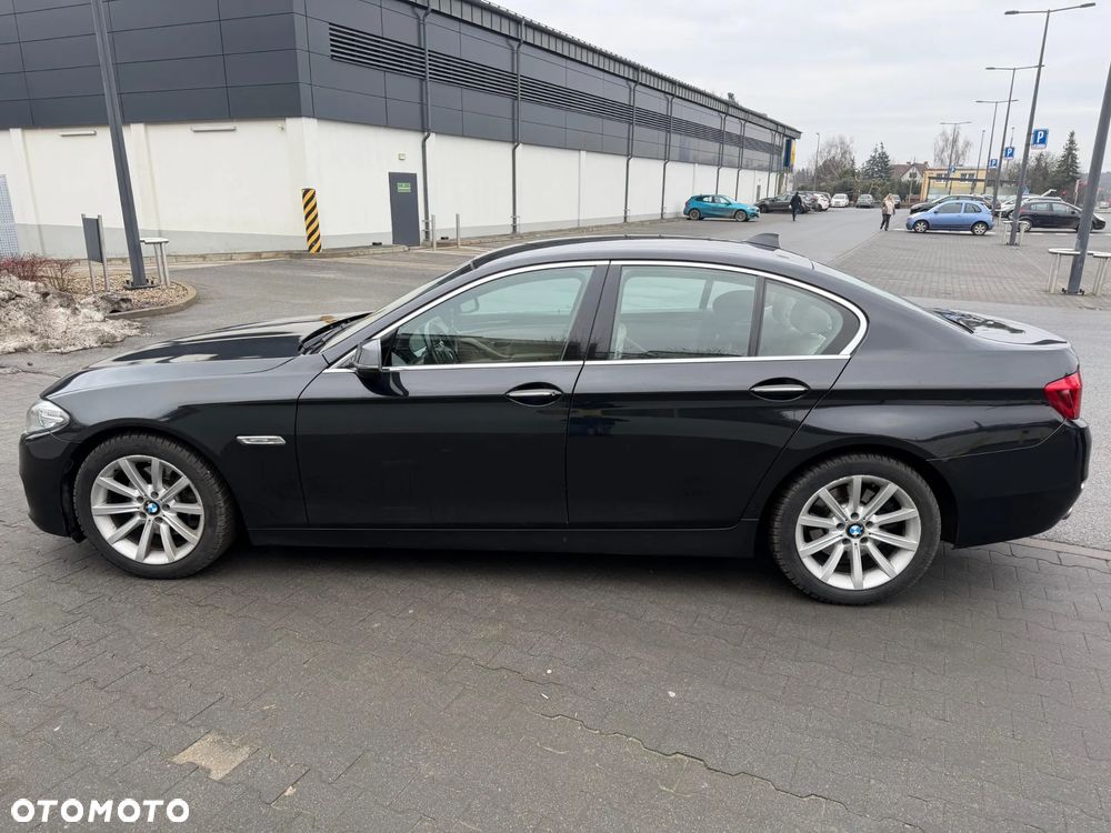 BMW Seria 5 520d xDrive Luxury Line - 12
