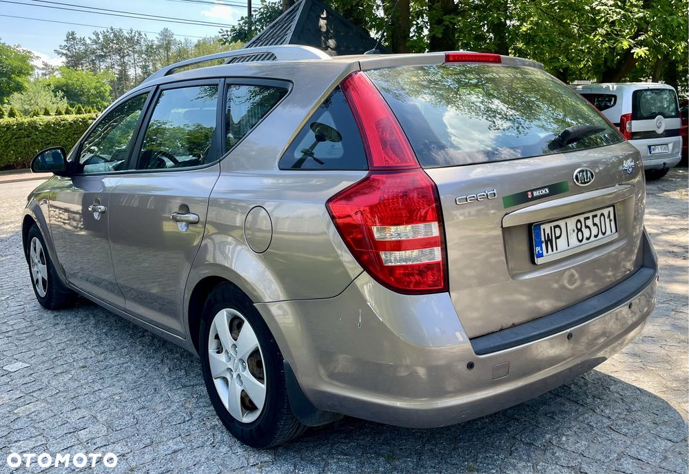 Kia Ceed - 2