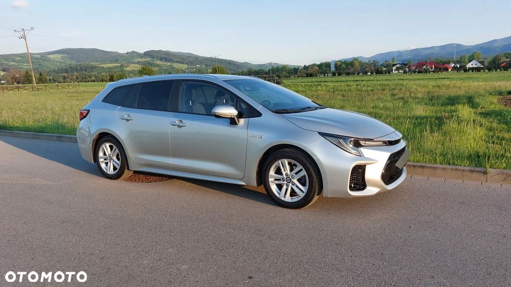 Toyota Corolla 1.8 Hybrid Selection - 3
