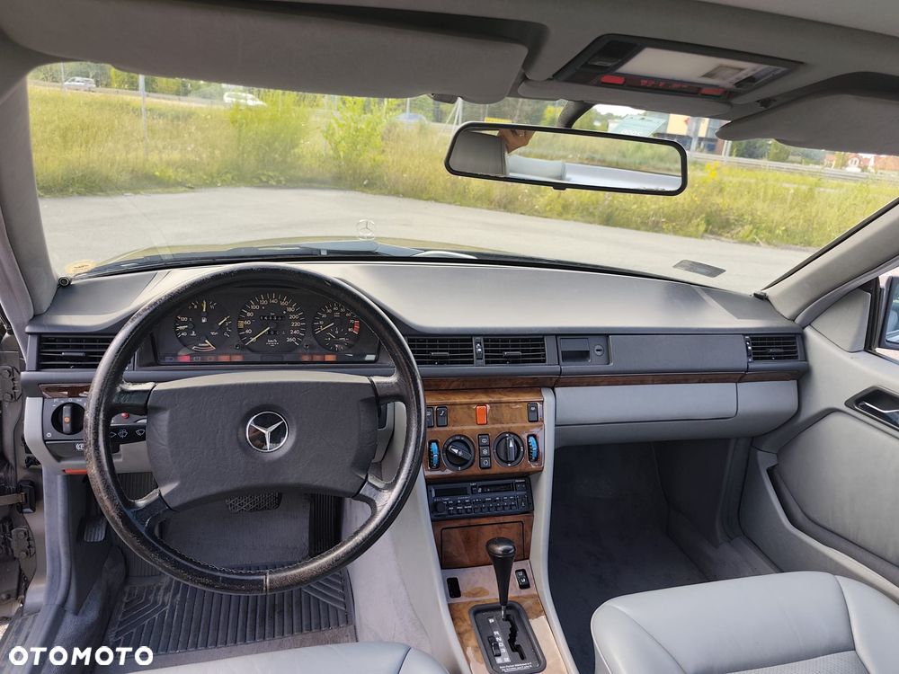 Mercedes-Benz W124 (1984-1993) - 20