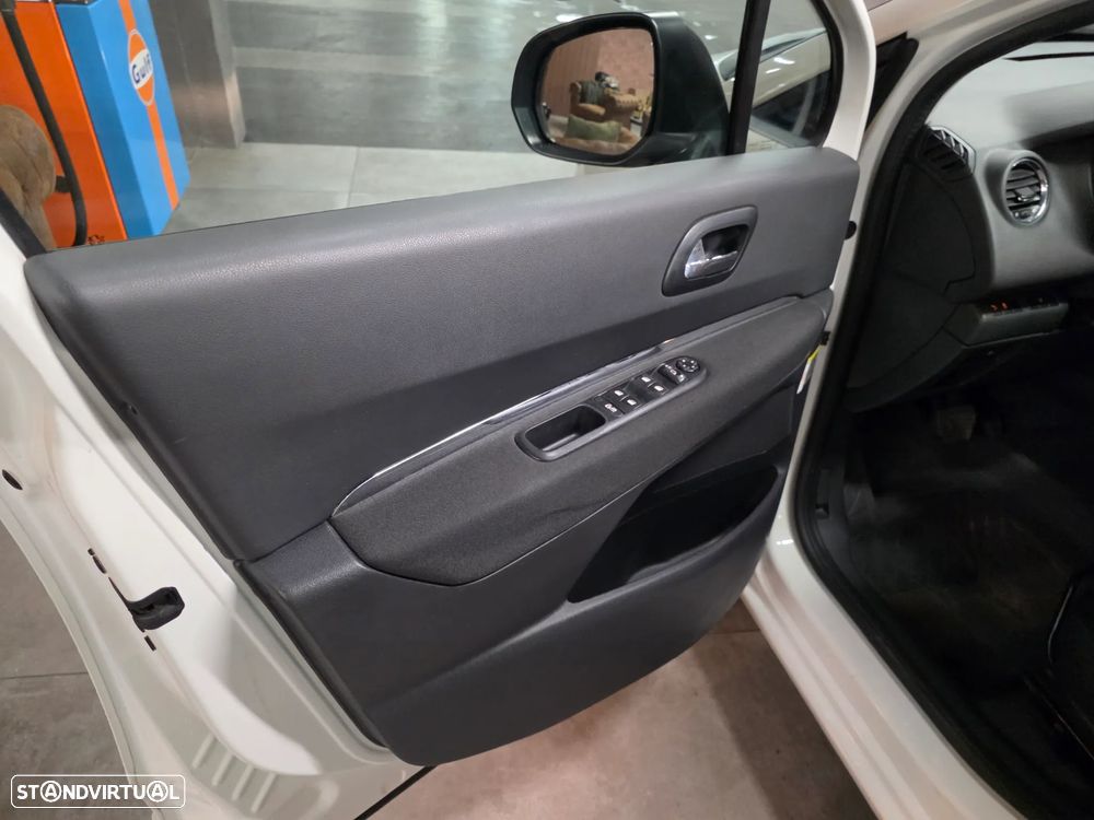 Peugeot 5008 e-HDI 115 ETG6 Stop&Start Active - 22
