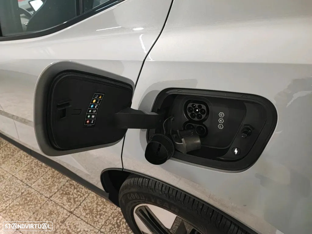 Volvo EX30 51 kWh Single Motor Core - 9