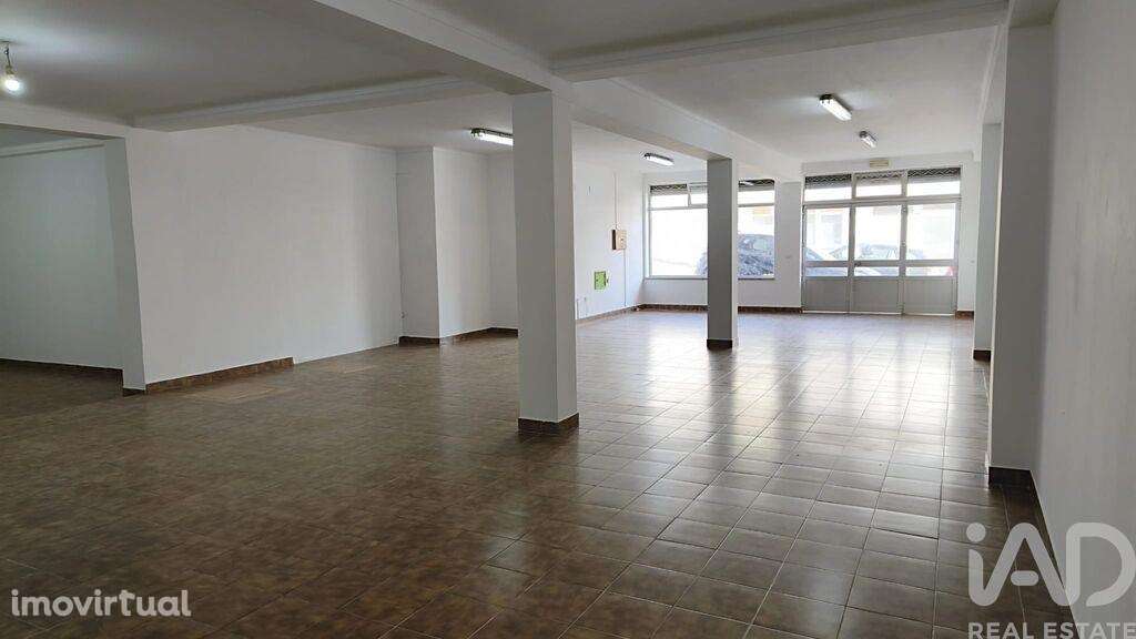 Loja / Estabelecimento Comercial em Cadaval e Pêro Moniz de 142,00 m2 - Grande imagem: 3/18