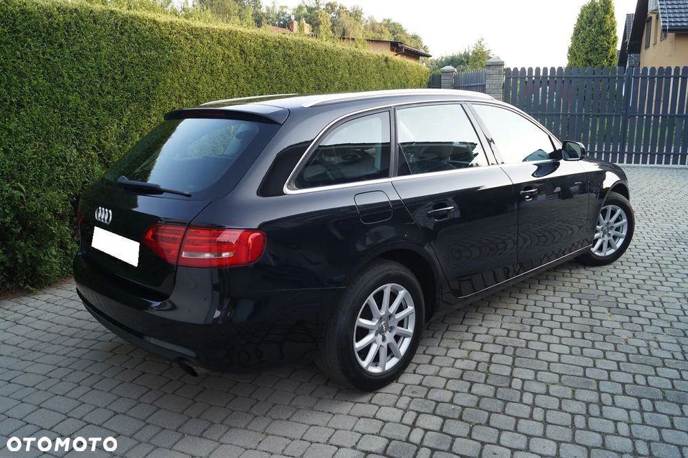Audi A4 Avant 1.8 TFSI Attraction - 11