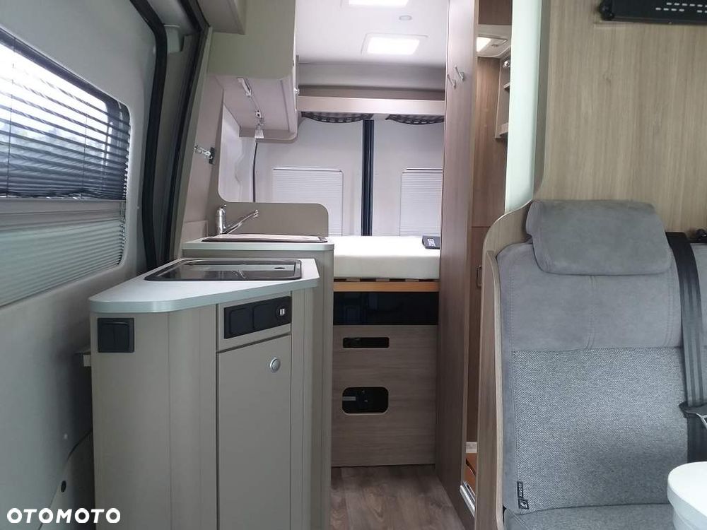 Ford Transit 4X4 CARADO  4 - Osobowy - 14