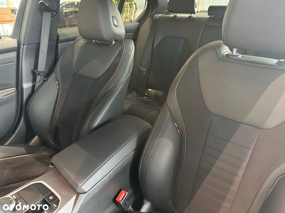 BMW Seria 3 320i M Sport - 18