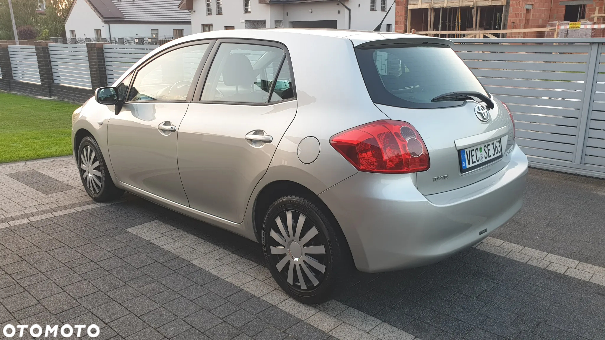 Toyota Auris 1.4 VVT-i Team - 6