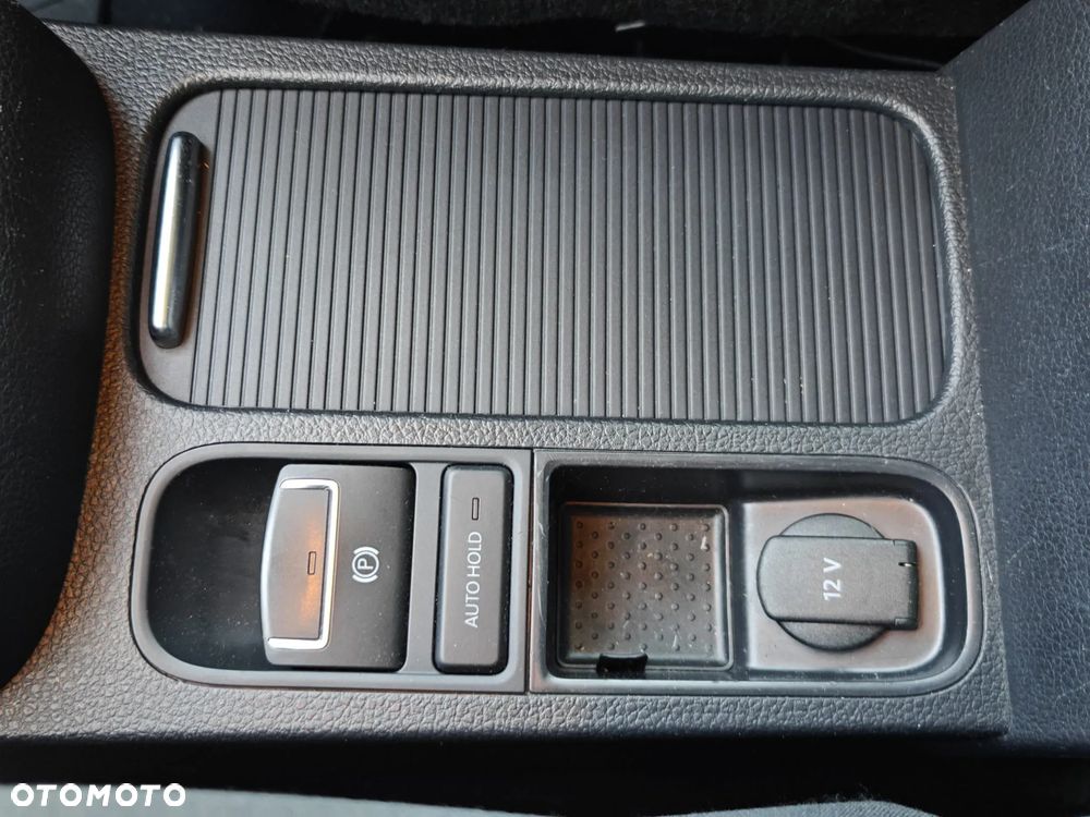 Volkswagen Sharan - 23