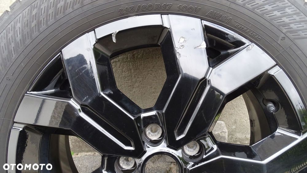 DACIA DUSTER II - felga 6.5Jx17CH5 ET50 5x114.3 - 2