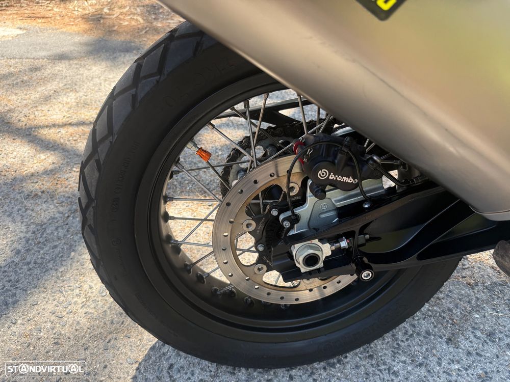 KTM 1090 Adventure R - 11