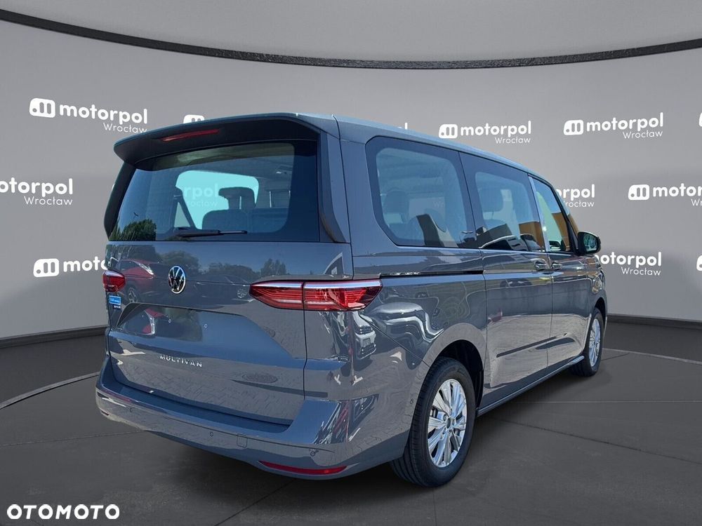 Volkswagen Multivan - 8