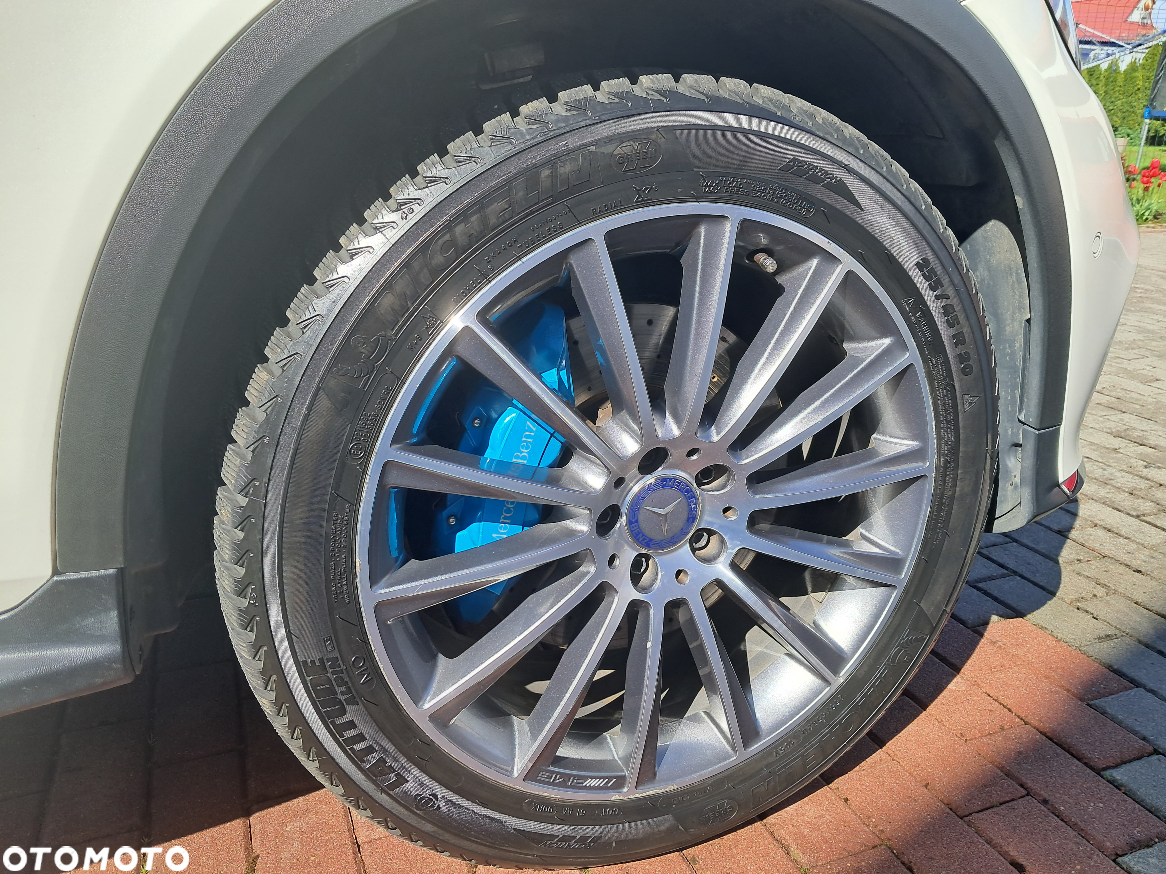 Mercedes-Benz GLC - 15