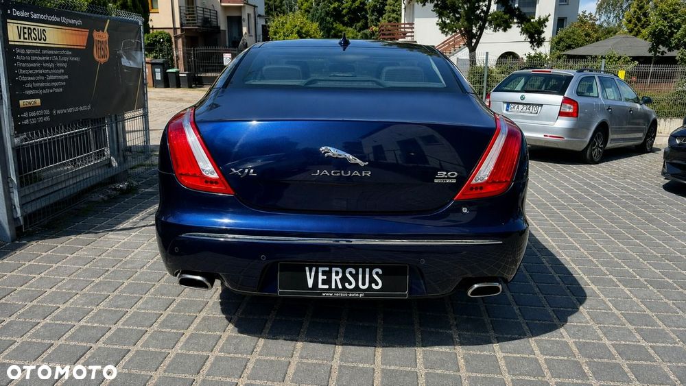 Jaguar XJ - 5
