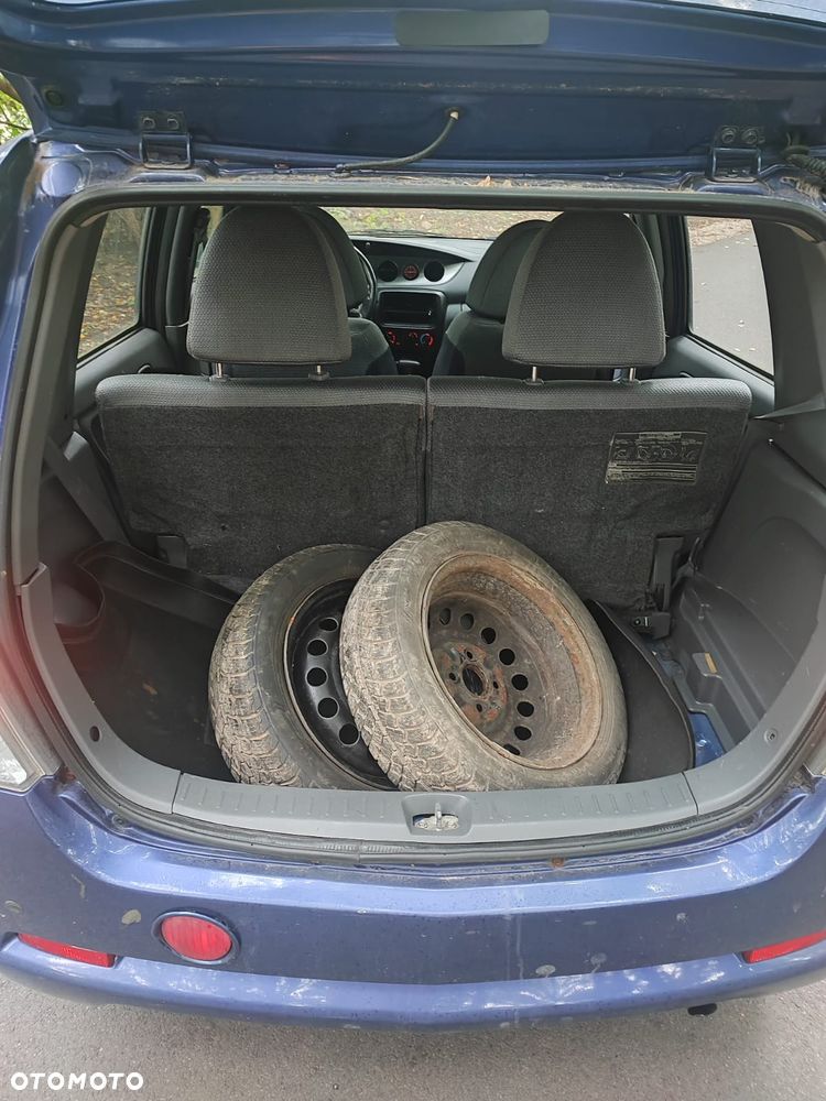 Toyota Yaris 1.3 Sol - 7